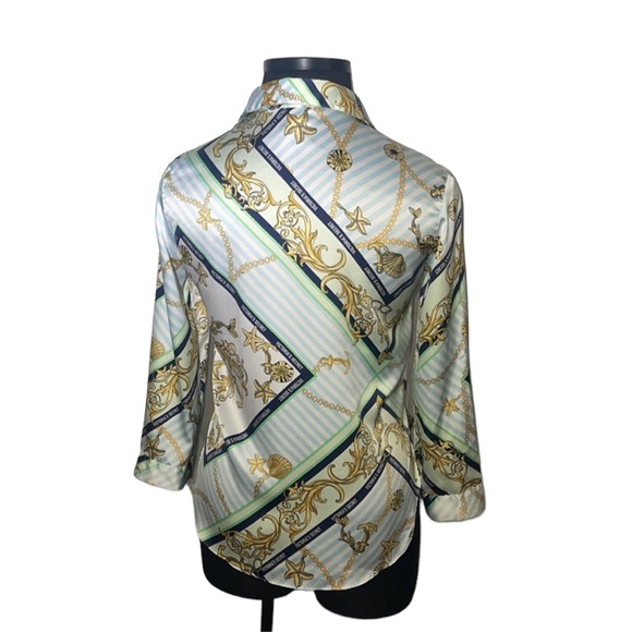 Beautiful Victoria’s Secret pajama top. Size S. Beautiful print. - Picture 6 of 9